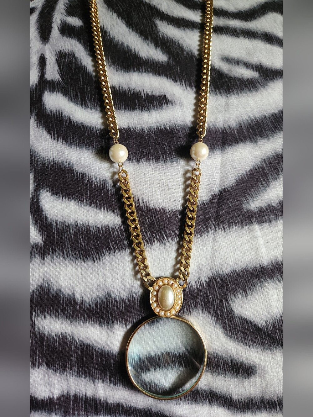 Vintage Magnifying Glass Necklace